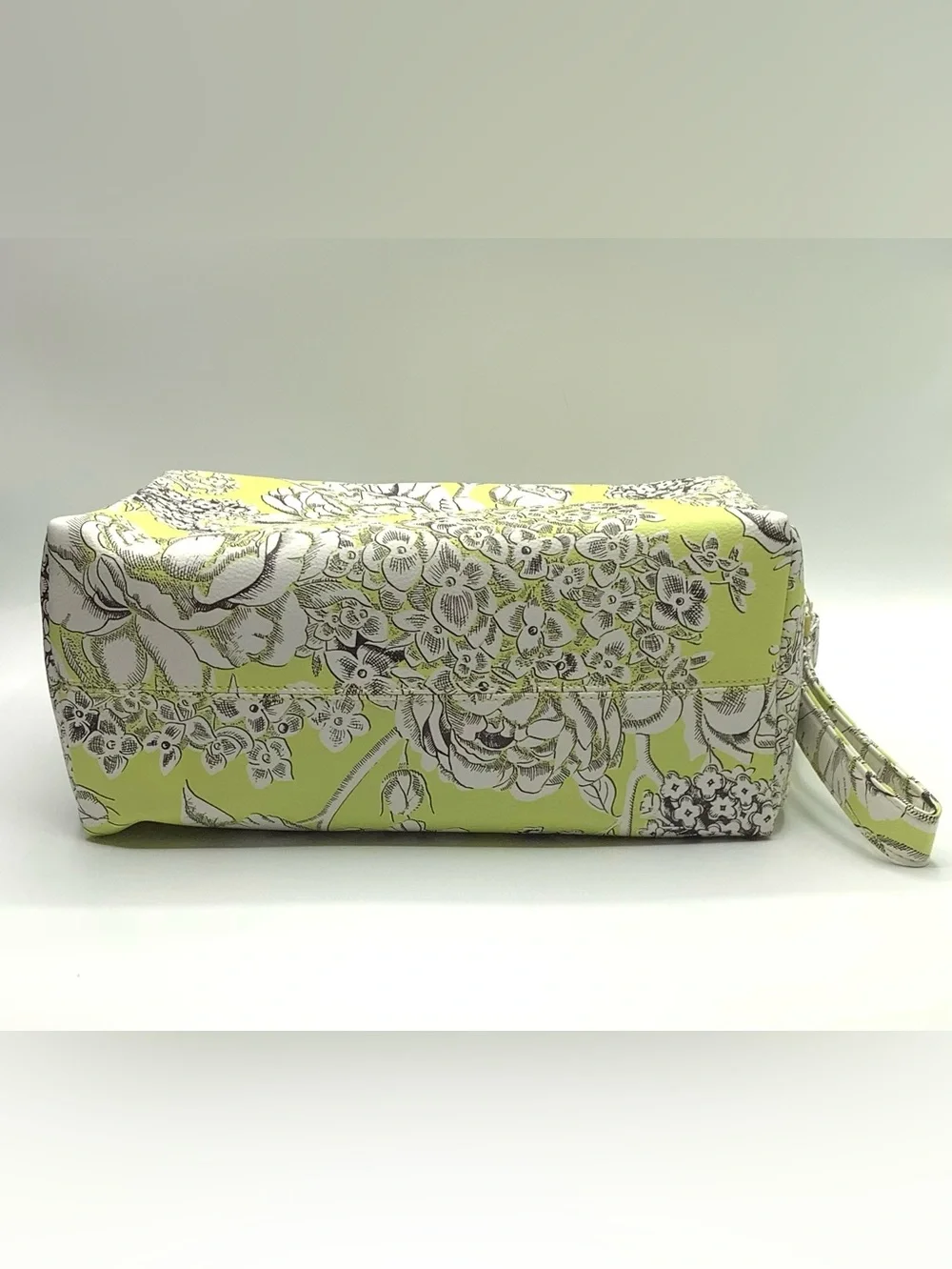 Betsey Johnson Lime Green Floral Cosmetic Bag with Wristlet Strap - NWOT